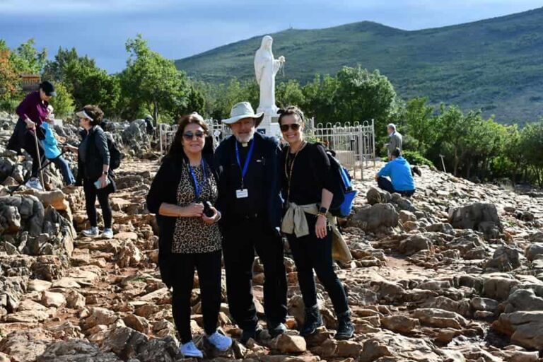 2021 10 Fr Snyder on App Hill pilgrimage tour