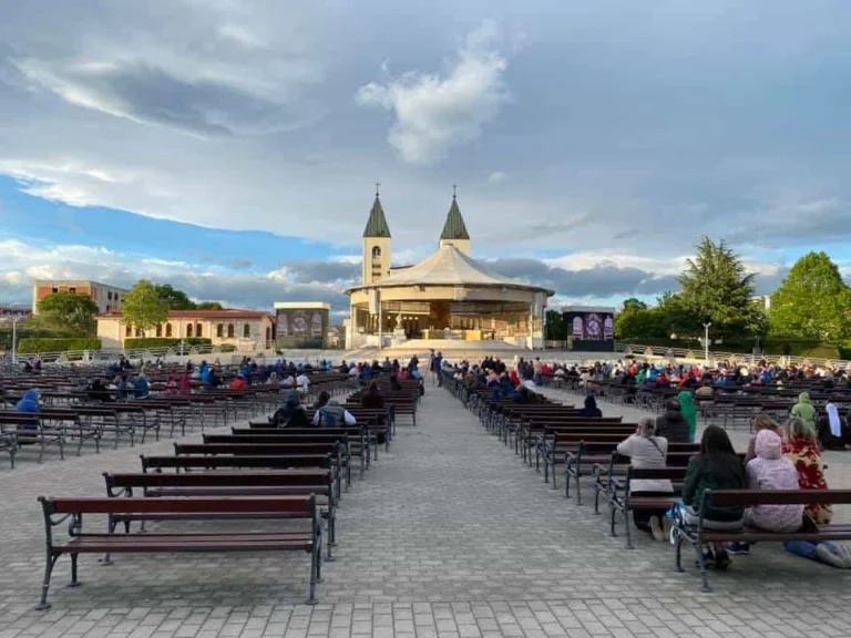 medjugorje22021 st. james medjugorje rear on pilgrimage tour
