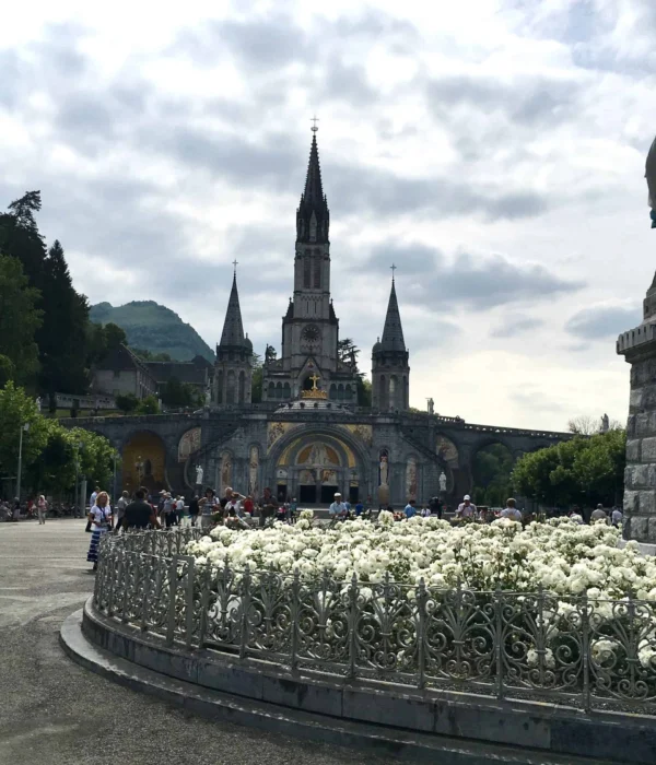 lourdes-basilica-pilgrimage lourdes basilica on pilgrimage