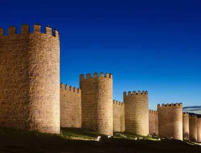 Avila-Walls-dreamstime_s_40149400 Avila Walls Shrines of Spain pilgrimage