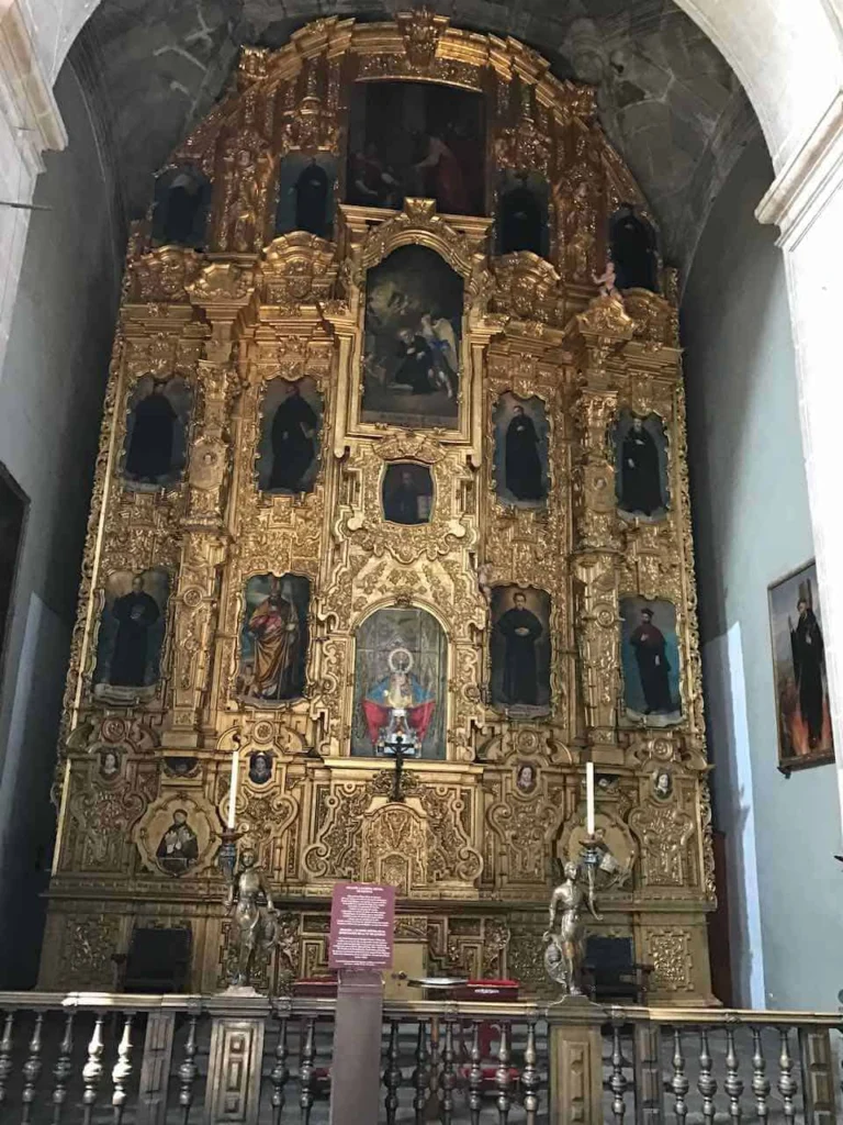 Mexico-City-Cathedral-side-altar Mexico City Cathedral side altar pilgrimage tour