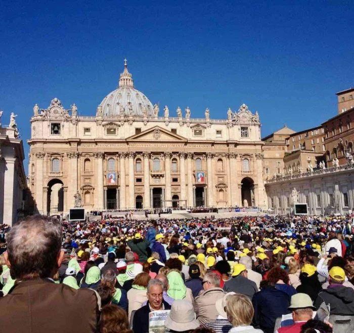 St-Peters-Square St Peters Square Rome Pilgrimage tour