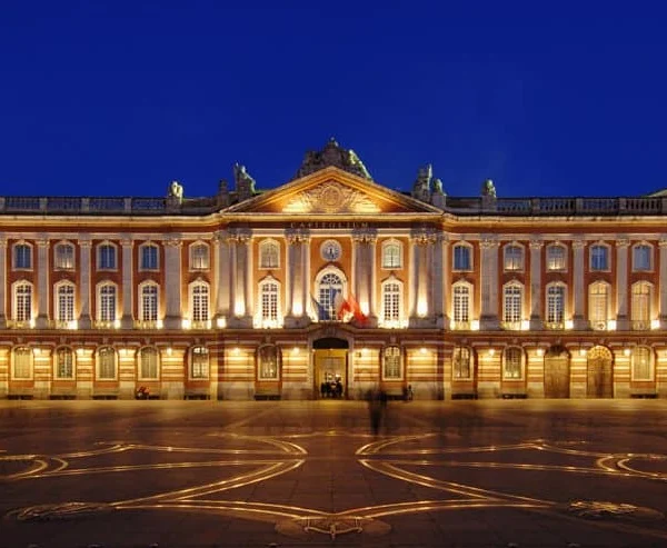 Toulouse square night toulouse capital square at night