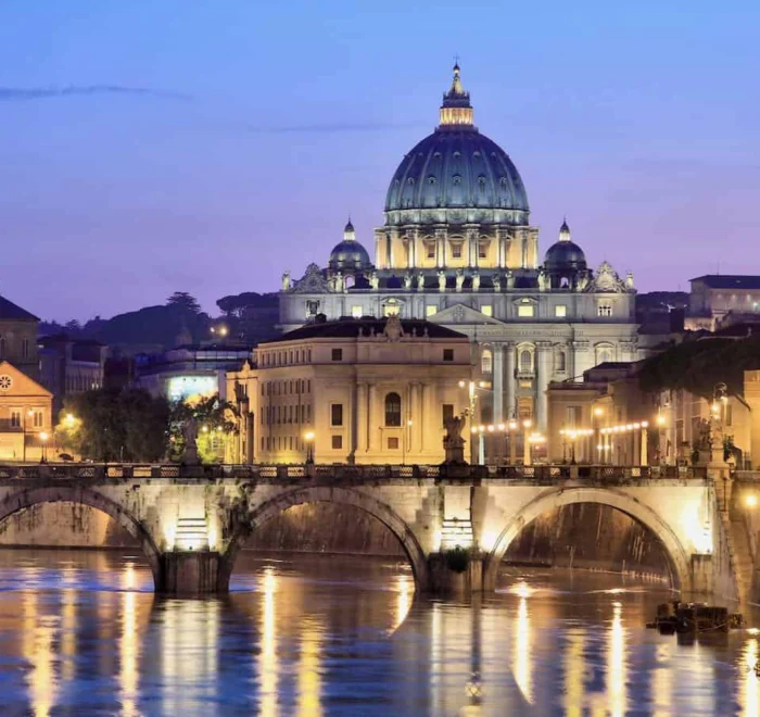 Vatican-at-night-04-21-2013-dreamstime Vatican at night on Rome Pilgrimage