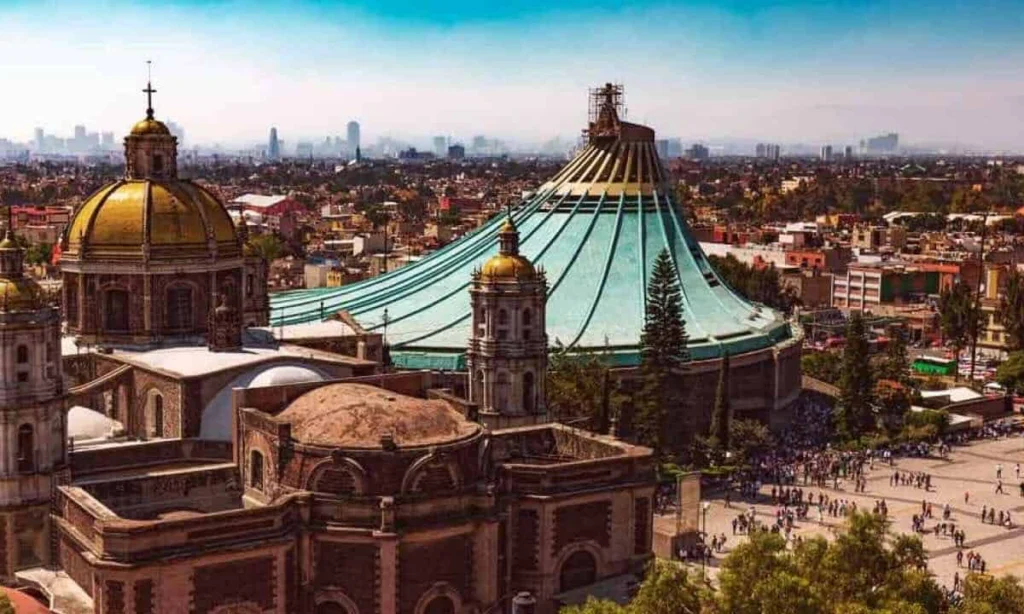 basilica-guadalupe-old-new old and new basilicas guadalupe mexico