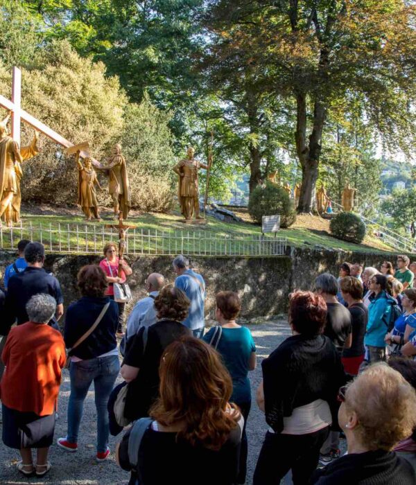 cross-lourdes-france cross at lourdes france pilgrimage tour