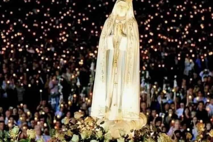 fatima-night-mary-portugal fatima at night mary portugal pilgrimage tour