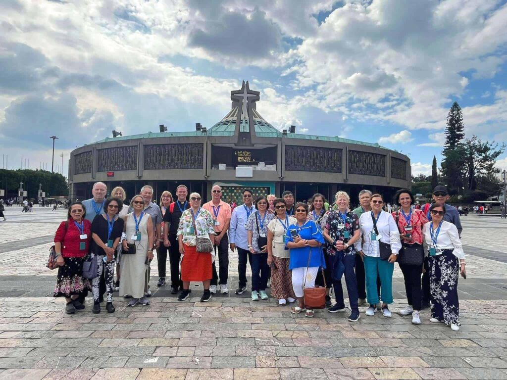guadalupe-pilgrimage-group-basilica group guadalupe pilgrimage tour