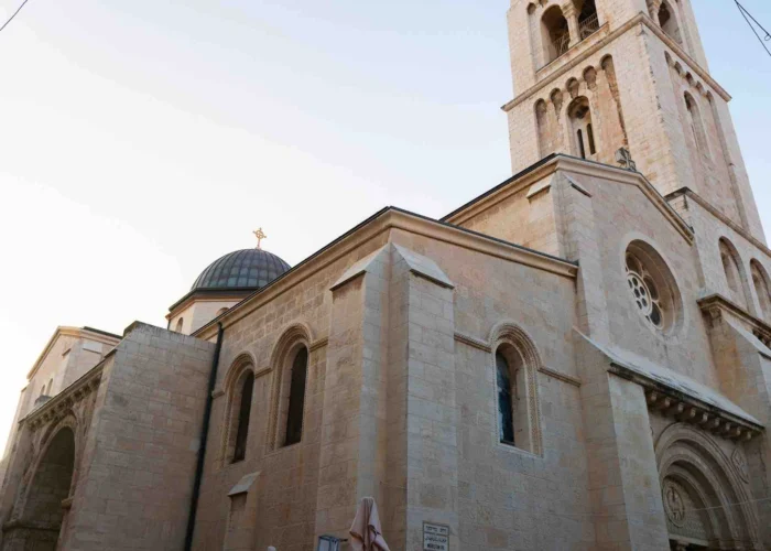 holy-sepulchre-outside holy sepulchre outside on pilgrimage tour