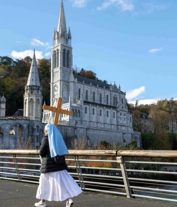 lourdes-nun Lourdes with nun pilgrimage tour