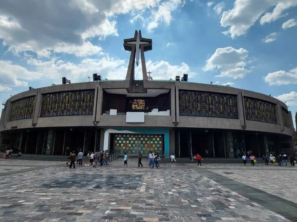 new-basilica-guadalupe-mexico-pilgrimage new basilica guadalupe pilgrimage tour