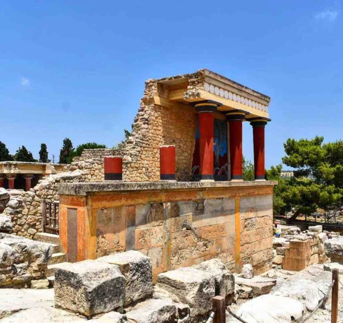 palace-knossos-greece Palace of Knossos front pilgrimage tour