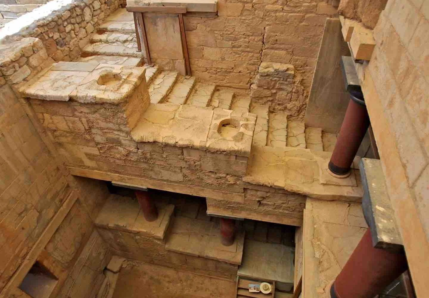 palace-knossos-greece stairs in the palace of knossos greece pilgrimage