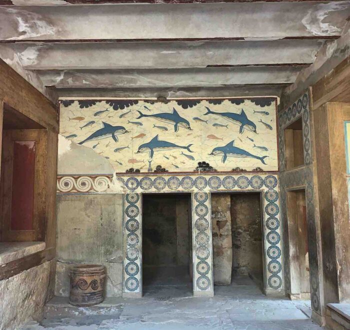 queens-knossos-greece Queens room of the dolphins Knossos pilgrimage tour