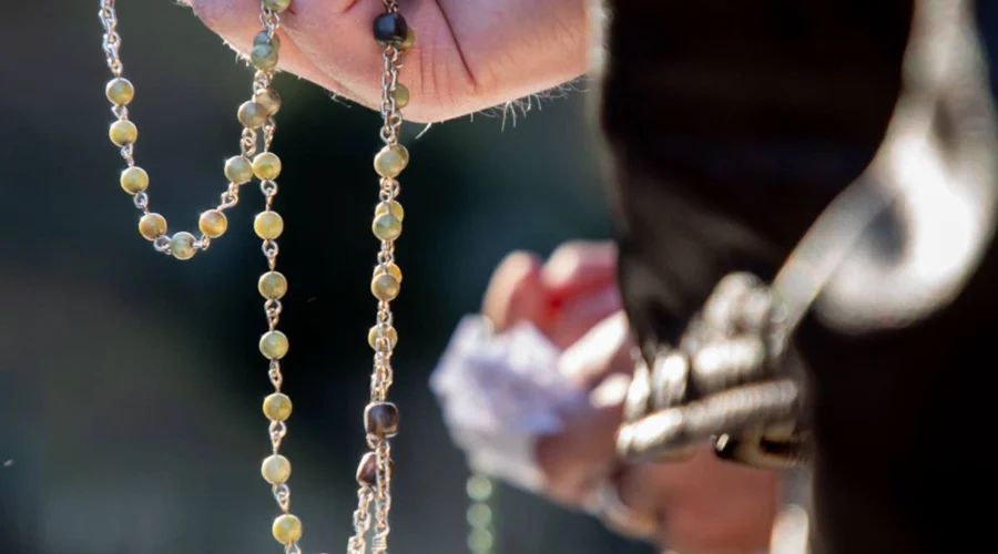 rosary-lourdes rosary at lourdes pilgrimage tour