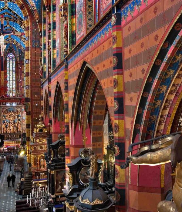 st-mary-basilica-krakow-poland Saint Mary's Basilica Krakow Poland pilgrimage tour