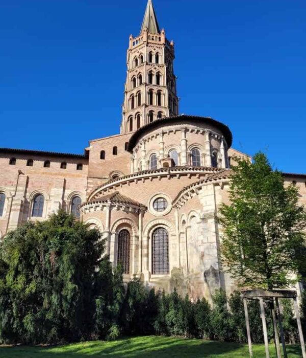 st-sernin-exterior st. sernin exterior toulouse france pilgrimage tour