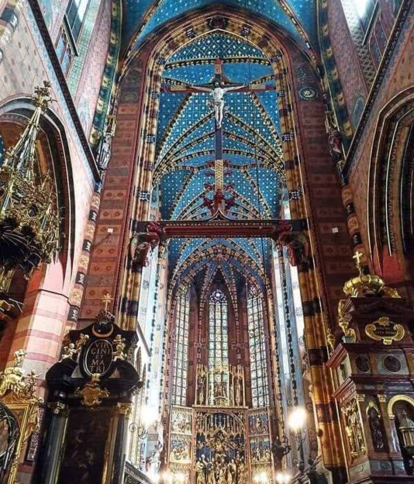 st.marys-basilica-krakow-poland saint mary's basilica krakow poland divine mercy pilgrimage tour