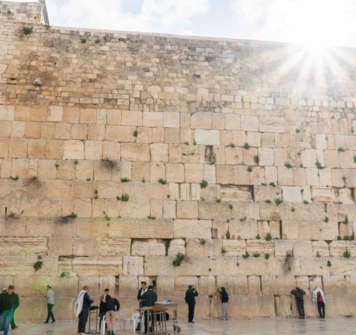 western-wall-sun western wall sunburst holy land pilgrimage tour