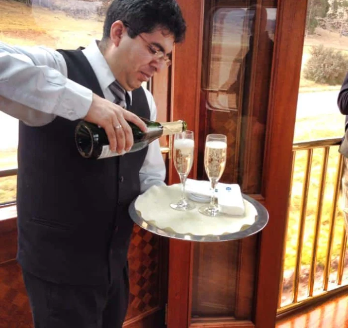 champagne-peru champagne bingham train