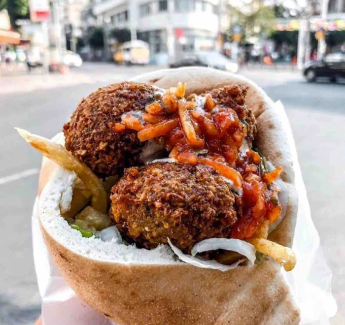 falafel-telaviv-food falafel holy land pilgrimage food