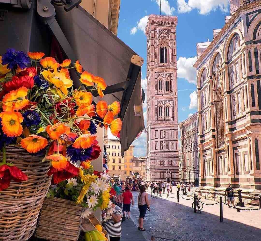 florence-flowers-italy-pilgrimage flowers in florence italy food and faith pilgrimage tour