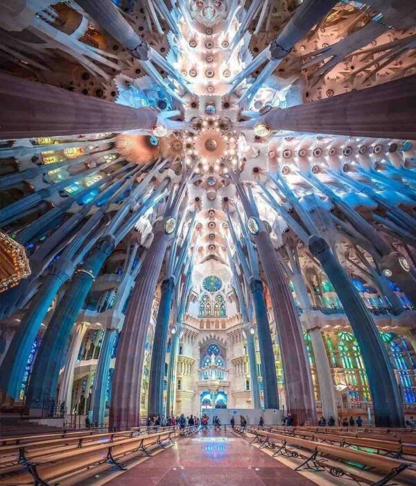 la-sagrada-familia-fisheye-spain la sagrada familia barcelona spain pilgrimage tour interior fisheye