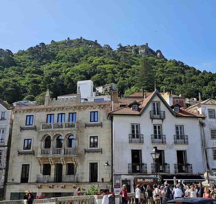 lisbon-houses lisbon houses pilgrimage tour portugal