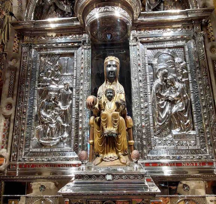 montserrat-madonna-black montserrat madonna pilgrimage tour