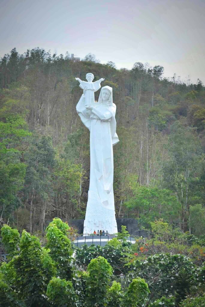 bai-dau-virgin-mary bai dau virgin mary statue vietnam pilgrimage