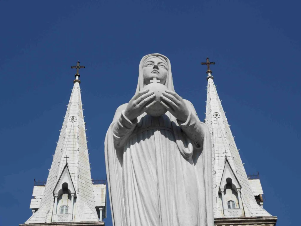 notre-dame-cathedral-saigon Notre dame saigon vietnam