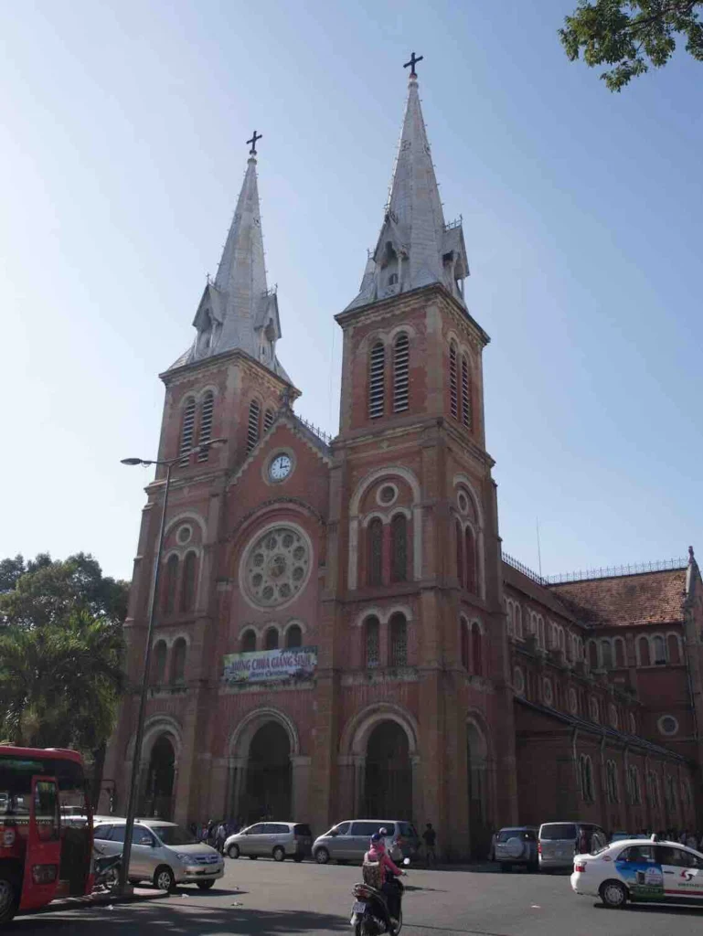 notre-dame-cathedral-saigon notre dame cathedral saigon