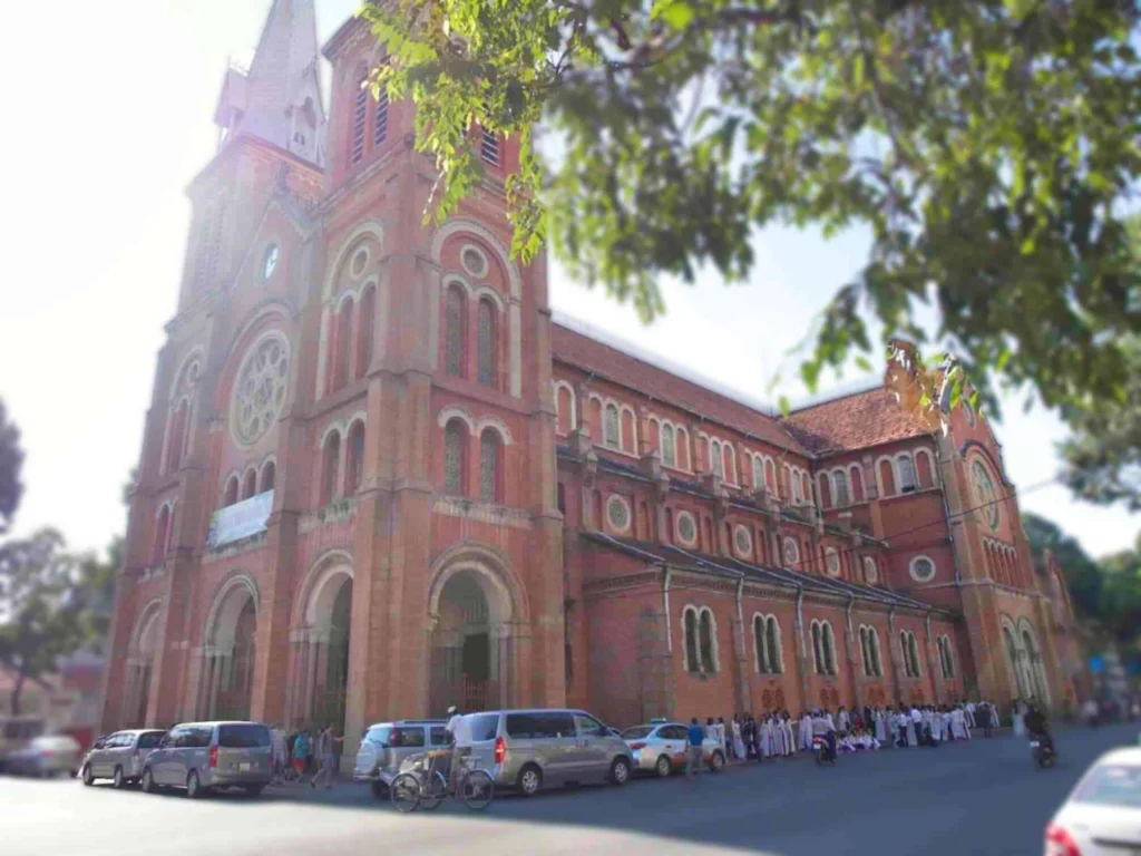 notre-dame-saigon-full (1) notre dame cathedral in ho chi minh city vietnam