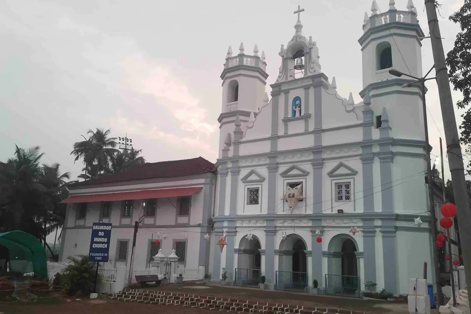 salvador-do-mundo-church-goa-india Salvador do mundo church in Goa India pilgrimage