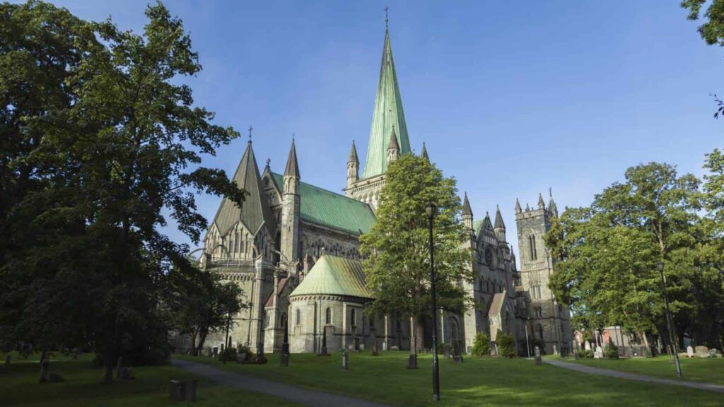 Nidaros cathedral olav pilgrimage tour norway