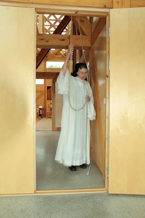 trappistine-nun Trappistine nun ringing church bell norway pilgrimage